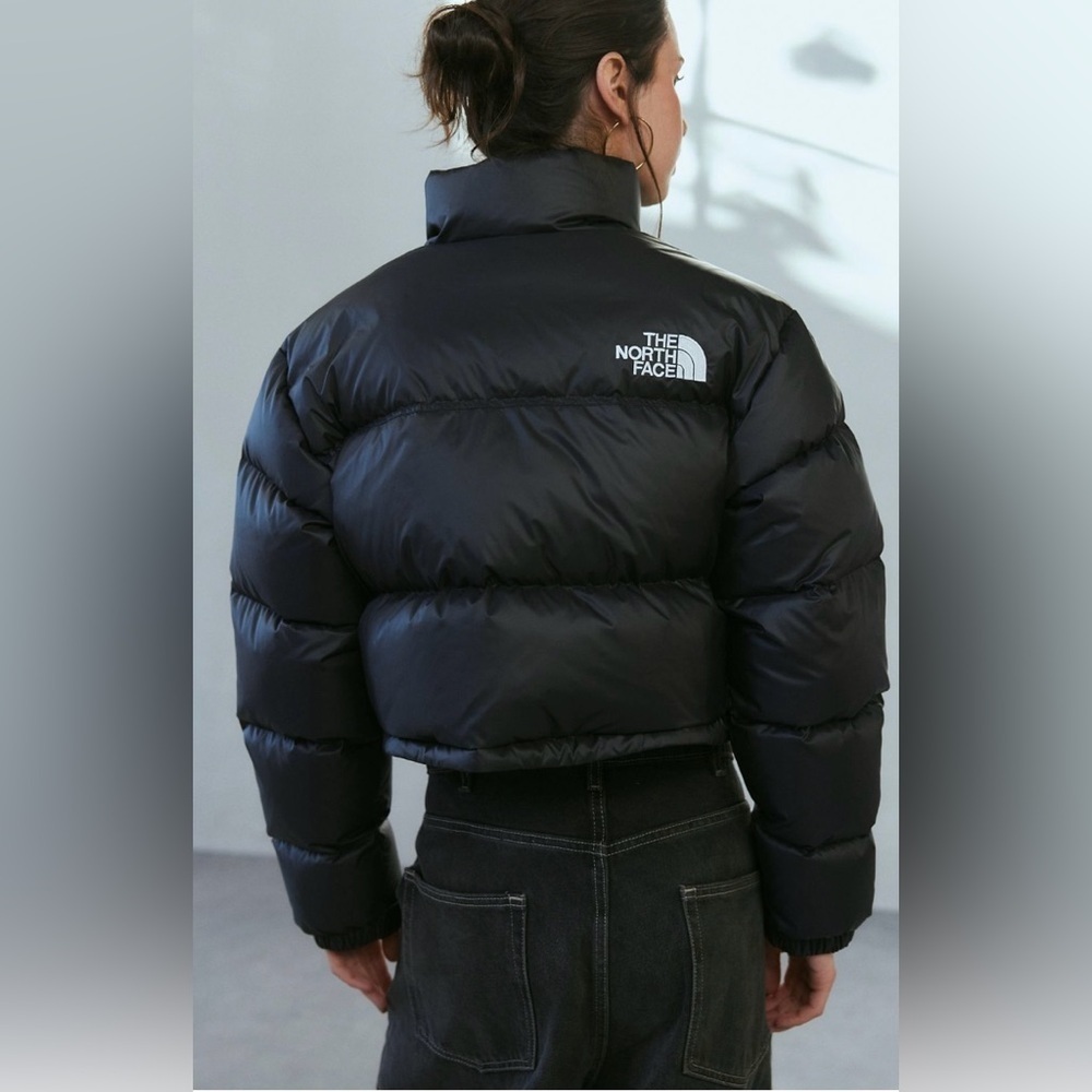 Urban Outfitters x North Face Nuptse Cropped Puffer Jacket Size Large NEW - Picture 3 of 12